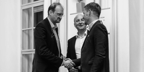 Zukunftsgespräche: Wie Österreichs Arzneimittelversorgung gesichert werden kann